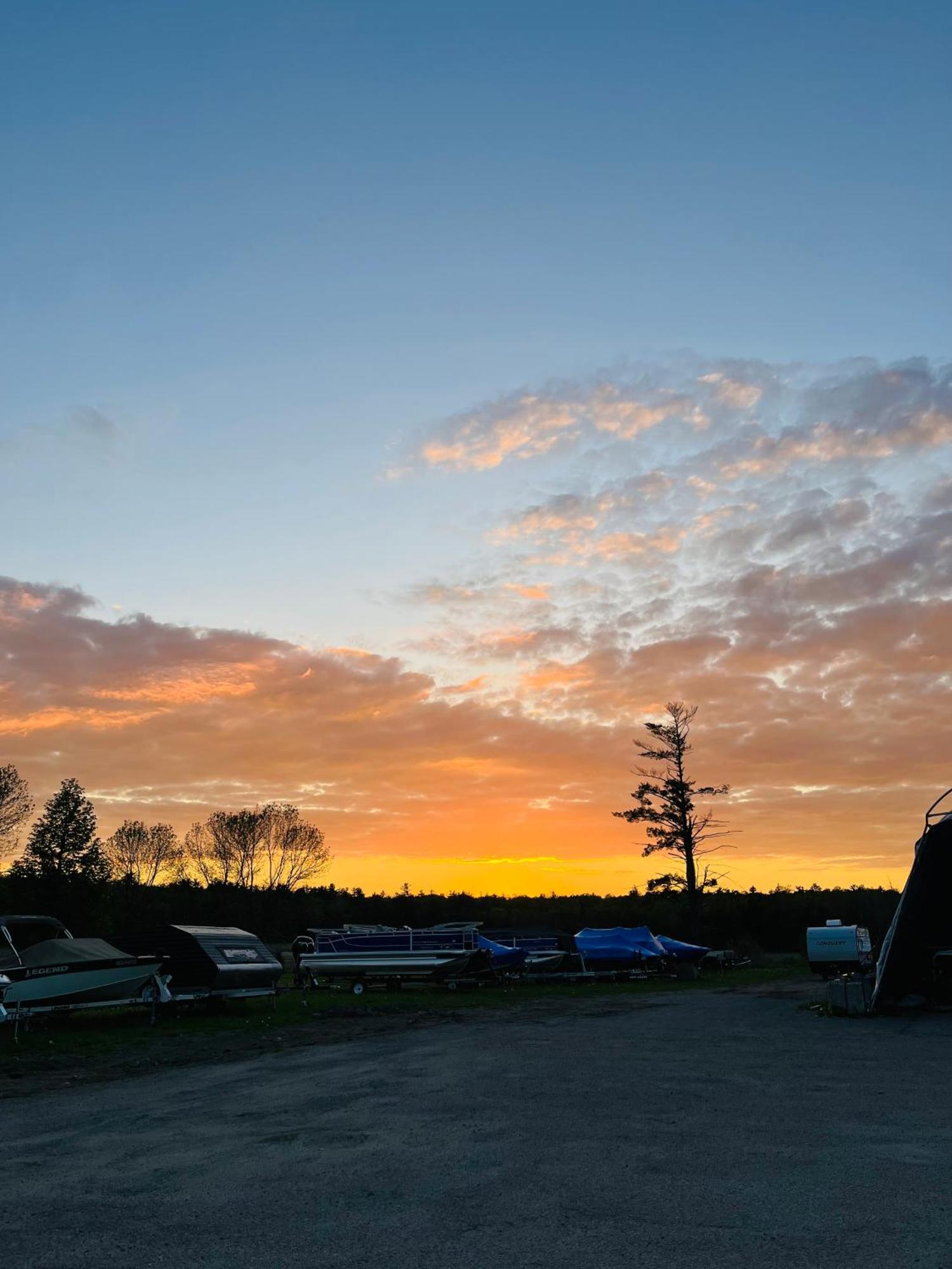 Calabogie Motor Inn ภายนอก รูปภาพ